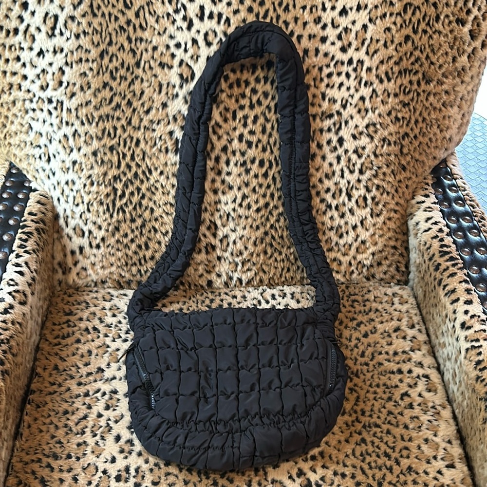 Urban Expressions Bundle of Small Puffer Crossbody Bag and Puffer Shoulder Bag